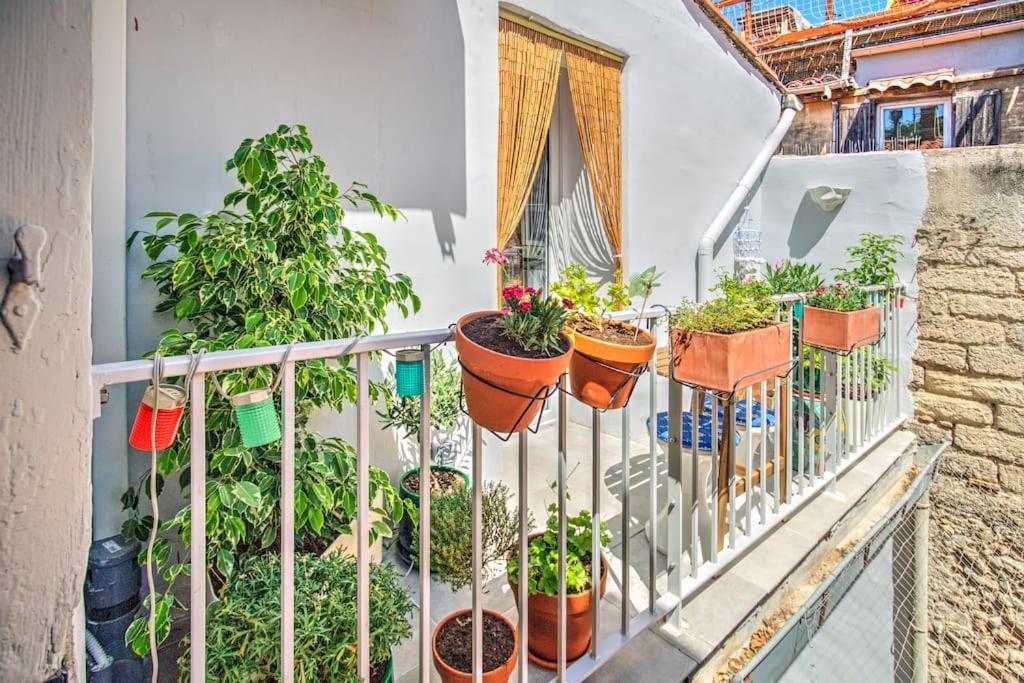 Appartement Place Des Halles Sete Exterior photo